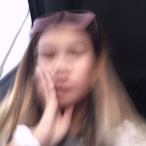 Meet your Posher, Cara